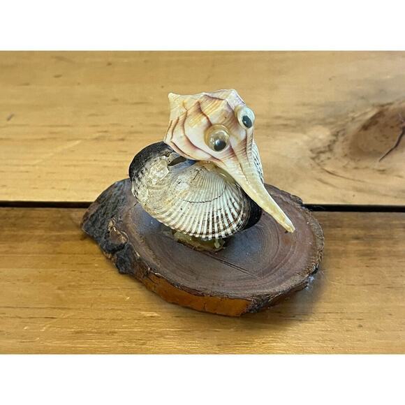 Vintage Novelty Knick-Knack. Bird made out of sea shells on wood. Beach Nautical - Picture 5 of 9